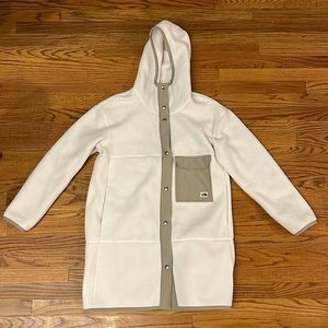 Women’s North Face Jacket - Like New!